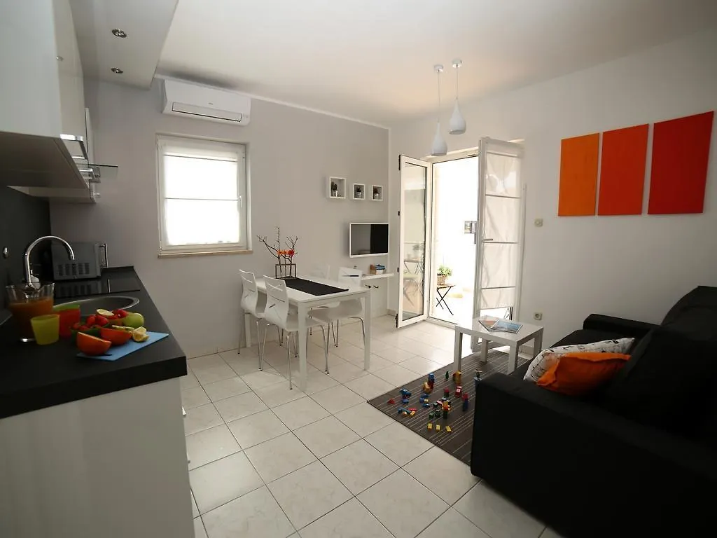 Dandelion Apartment - Free Parking Fažana
